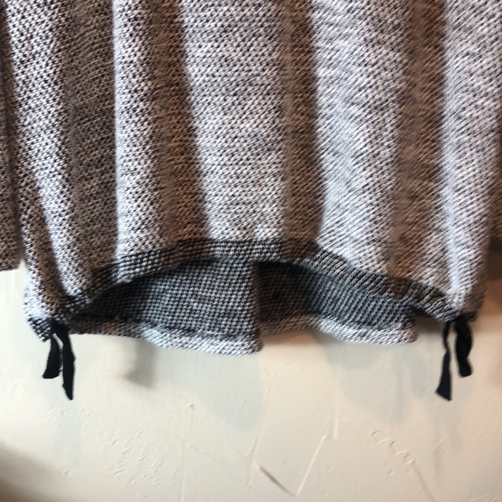 Neon Buddha Cotton blend pullover knit top. Size XL - Picture 4 of 7